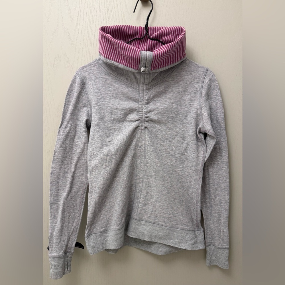 Lululemon Cinch Reversible Pullover Long Sleeve Top